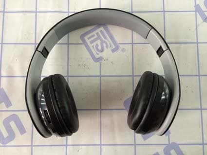 Bluetooth Headphones - FCC ID 2AEC3RXF01 - Shenzhen Runxinfeng Technology Co.,LTD