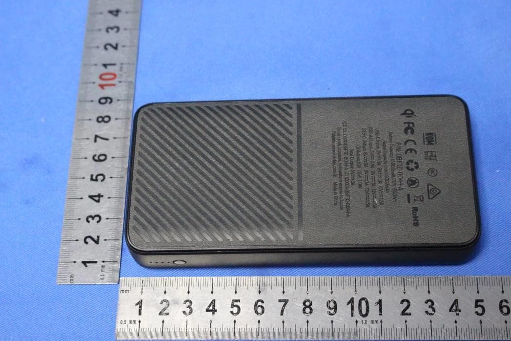 Power Bank - FCC ID 2AEEV-OBFTC0044A - Otter Products, LLC.