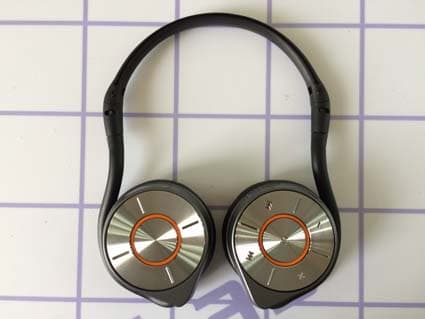 Premium Bluetooth Sport Headphones - FCC ID 2AEUVBTH260 - Kinivo Inc