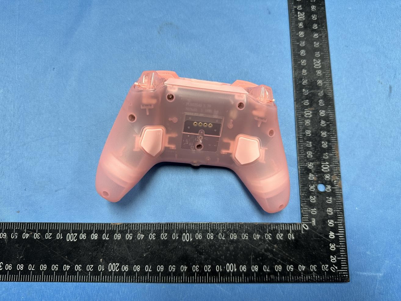 Game Controller - FCC ID 2AF9S-CYCLONE2 - Guangzhou Chicken Run Network Technology Co.,Ltd.