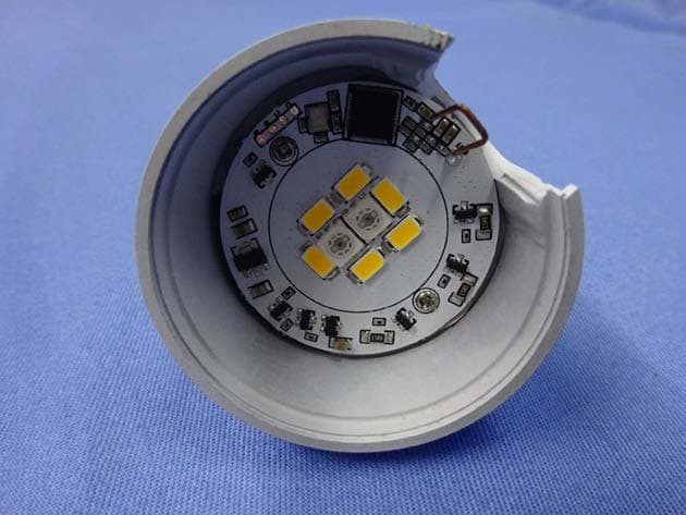Smart LED light - FCC ID 2AFRH-TINT - Shenzhen Haipai Technology Co.,Ltd