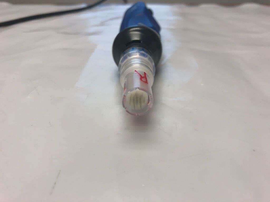 Microneedling device used for medical/aesthetic procedures. - FCC ID 2AGLK-REF-200 - Bellus Medical, LLC dba Crown Aesthetics