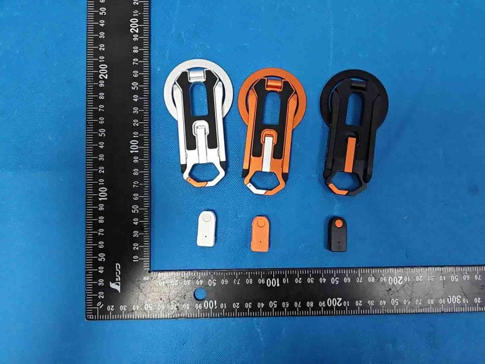 Magnetic Phone Tripod with remote shutter - FCC ID 2AGNY-PT04 - Shenzhen Zhuo Er Photographic Equipment Co., Ltd