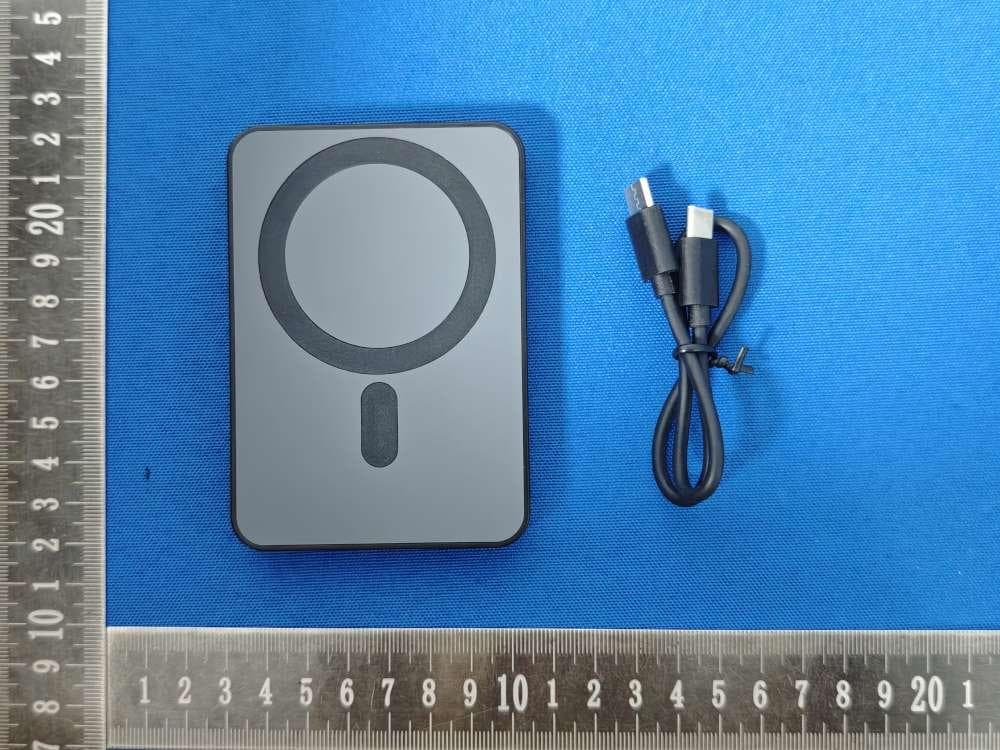 MAGNETIX RCS RECYCLED PLASTIC 5.000 MAH MAGNETIC POWERBANK - BLACK - FCC ID 2AGR4-102641-001 - The Gem Group, Inc.
