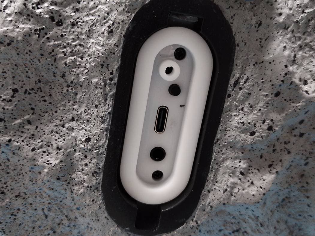 2pk BT Rechargeable Rock Speakers - FCC ID 2AHAS-XBS91072 - JEM ACCESSORIES INC.