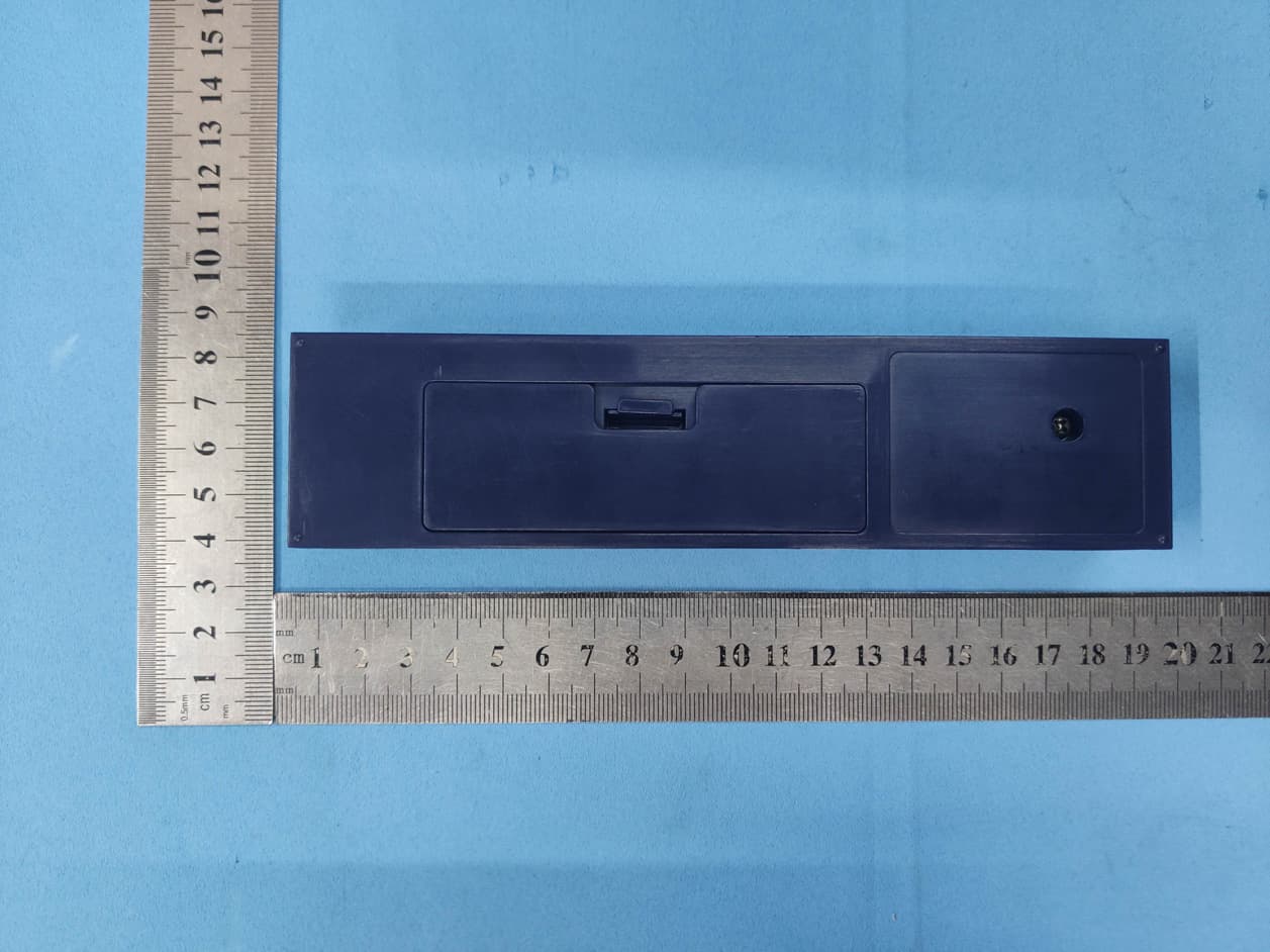 Wireless Smart Charger - FCC ID 2AHDSTC600-01 - Grandex International Corporation