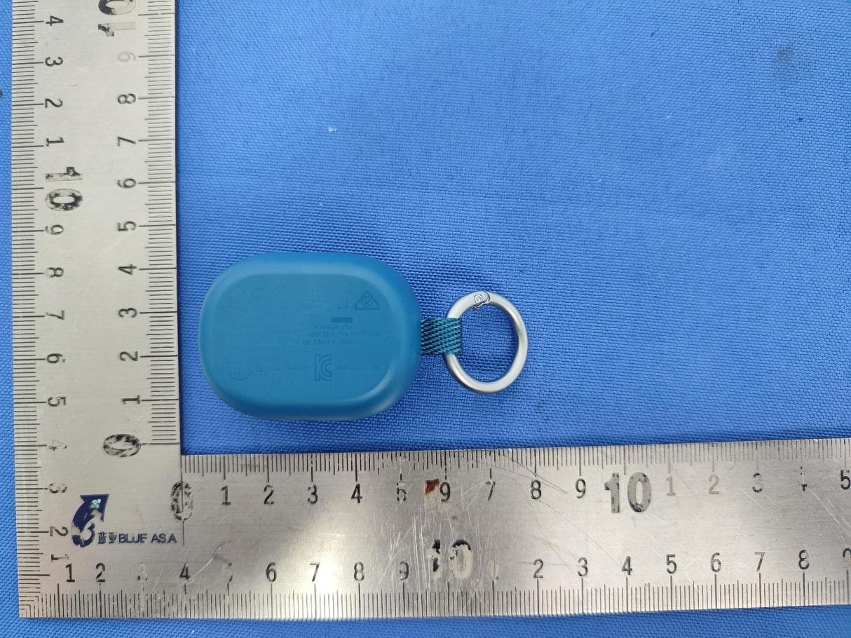 Charging Case - FCC ID 2AHYV-MINICS - PEAG, LLC dba JLab Audio