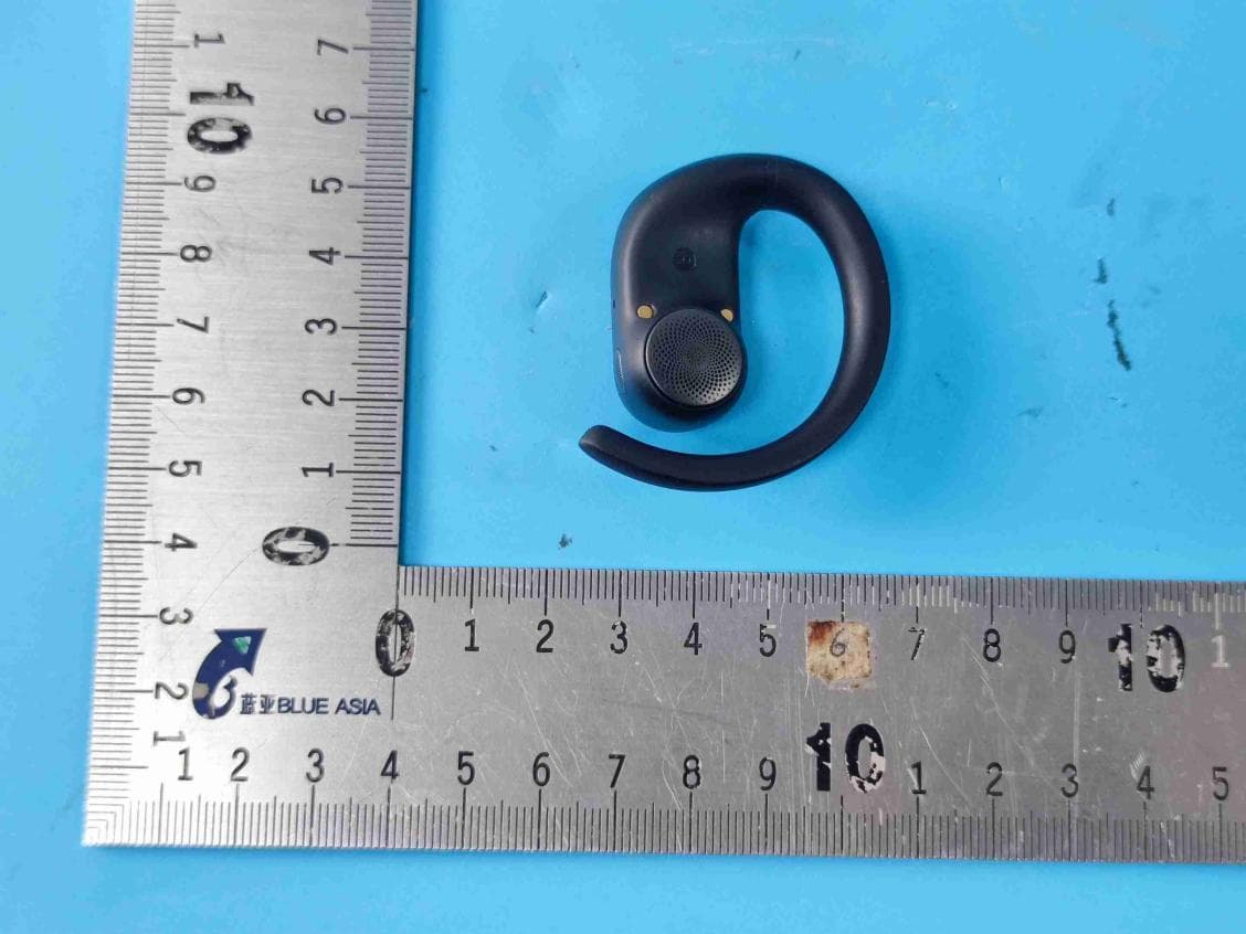 Open Wireless Earbuds/AIR CONDUCTION WIRELESS EARBUS - FCC ID 2AHYV-OPSPRT - PEAG, LLC dba JLab Audio