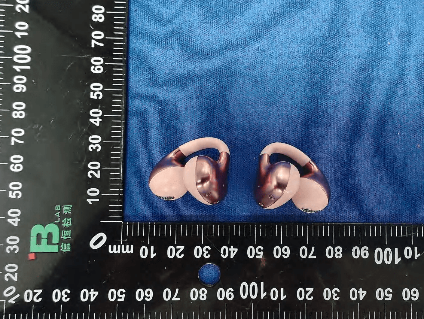 TRUE WIRELESS EARPHONE - FCC ID 2AIDL-CLTW301 - Migear International Group LLC