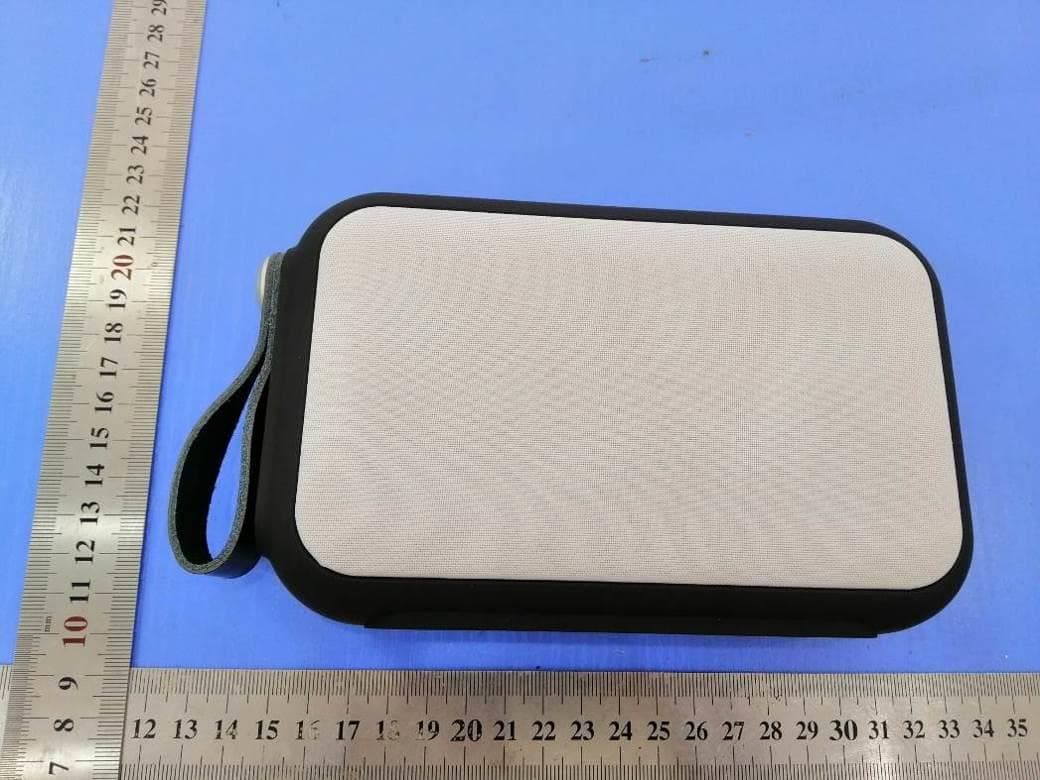Bluetooth Speaker - FCC ID 2AIY2-THUMPAH - Fortyfour group LLC