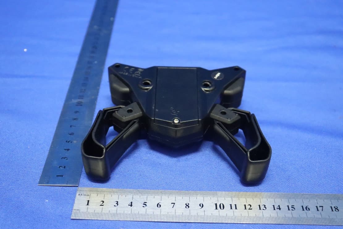 2.4G HOVER BOAT - FCC ID 2AIY3-Y211237 - Potpourri Group, Inc.