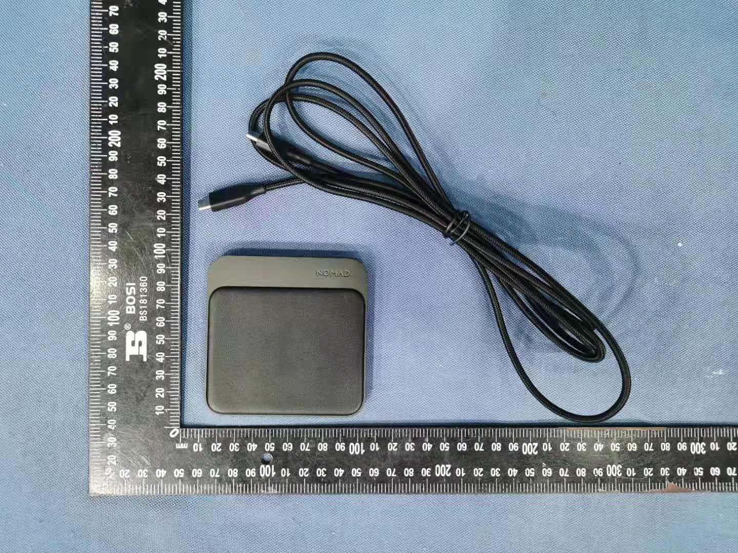 Base Station Compact - FCC ID 2AJYRNM01838685 - Nomad Goods, Inc.