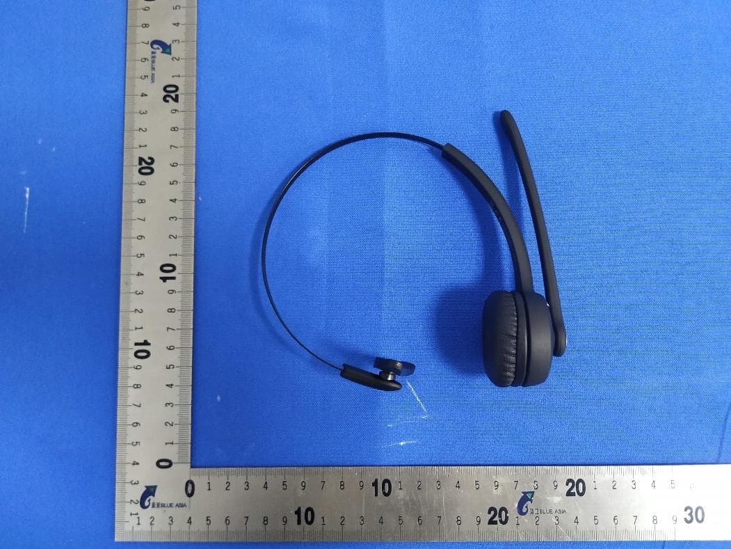 BLUETOOTH HEADSETS - FCC ID 2AK8Q-TKHS004 - Shenzhen Unichain Technology Co., Ltd
