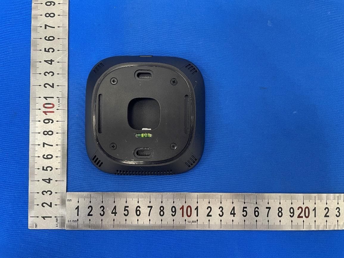 Thermostat Hub W200 - FCC ID 2AKIT-SRTA06 - Lumi United Technology Co., Ltd