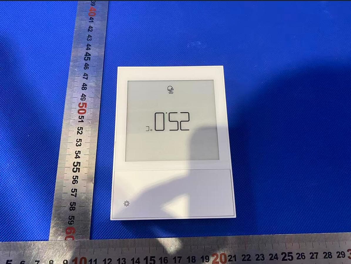 Room Unit with 2.4GHz Thread - FCC ID 2AL8AQMA340KT - Beijing Siemens Cerberus Electronics Ltd.