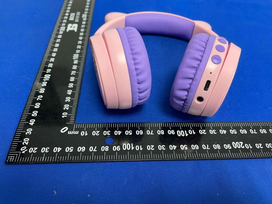 Wireless Headphones - FCC ID 2ALNA-BTH21 - Shenzhen Thousandshores Technology Co., Ltd.