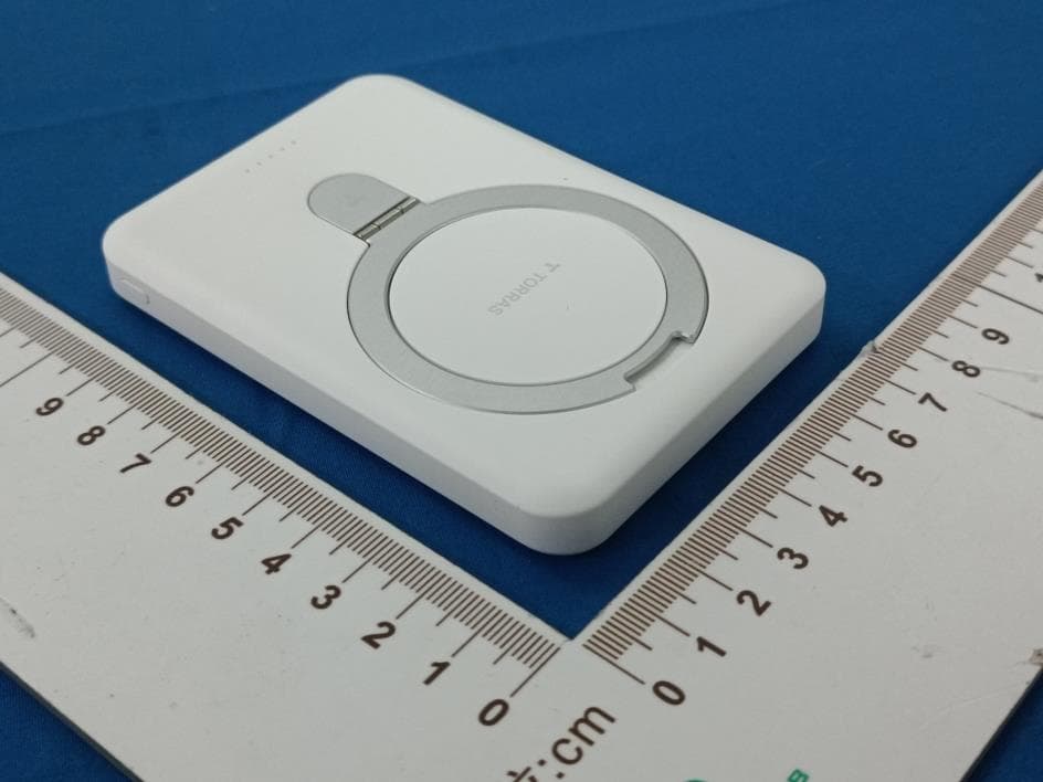 Power Bank - FCC ID 2AN4Y-PB9 - SHENZHEN TORRAS TECHNOLOGY CO.,LTD.