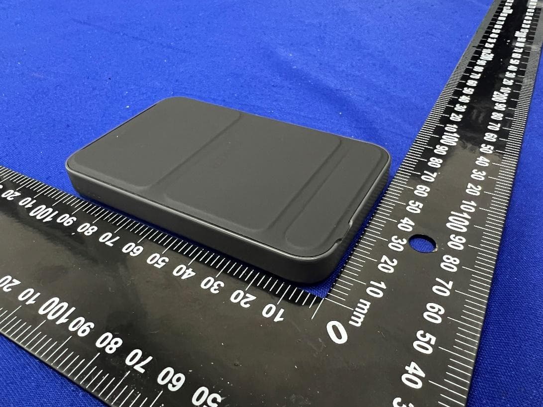 Wireless Charging Battery - FCC ID 2AOKB-A1614 - Anker Innovations Limited