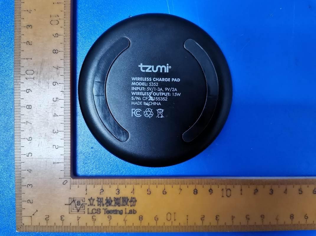 LED LAMP WITH WIRELESS CHARGING - FCC ID 2AON7-5352 - TZUMI Electronics,LLC