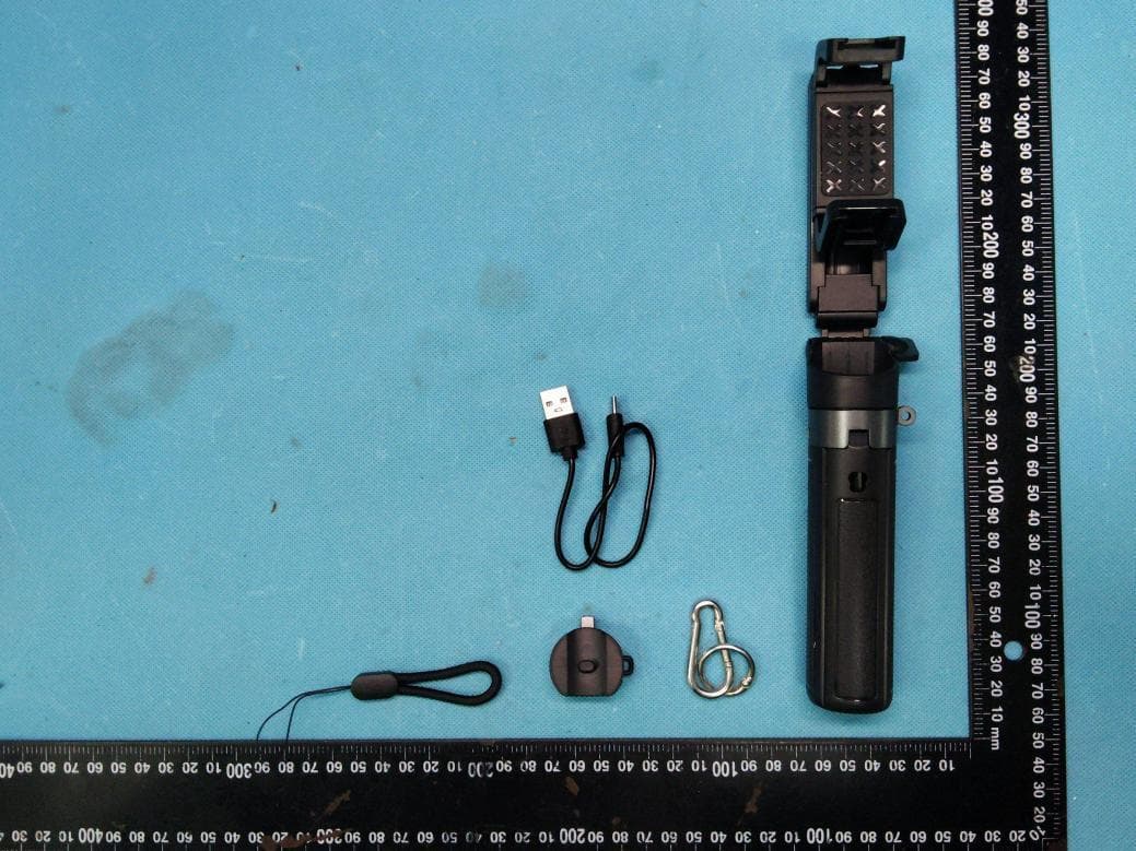P65 Mini Selfie Stick Tripod - FCC ID 2APVH-P65 - Shenzhen Funsnap Technology Co.,Ltd