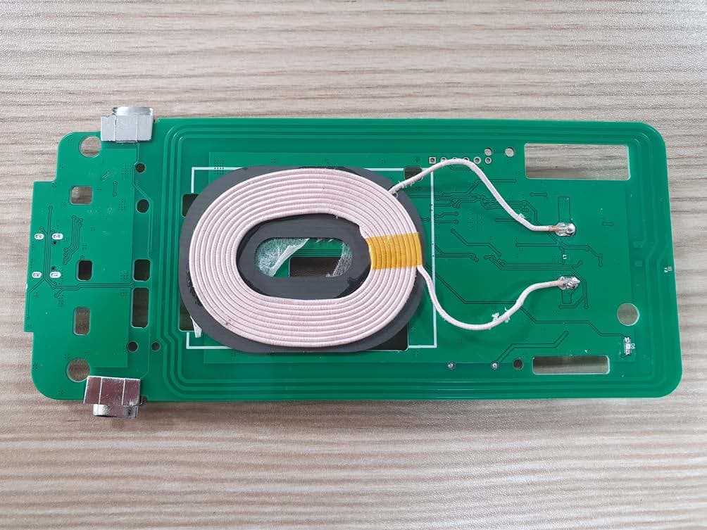 Smart Wireless Charger - FCC ID 2AQQTXV-110 - CNA