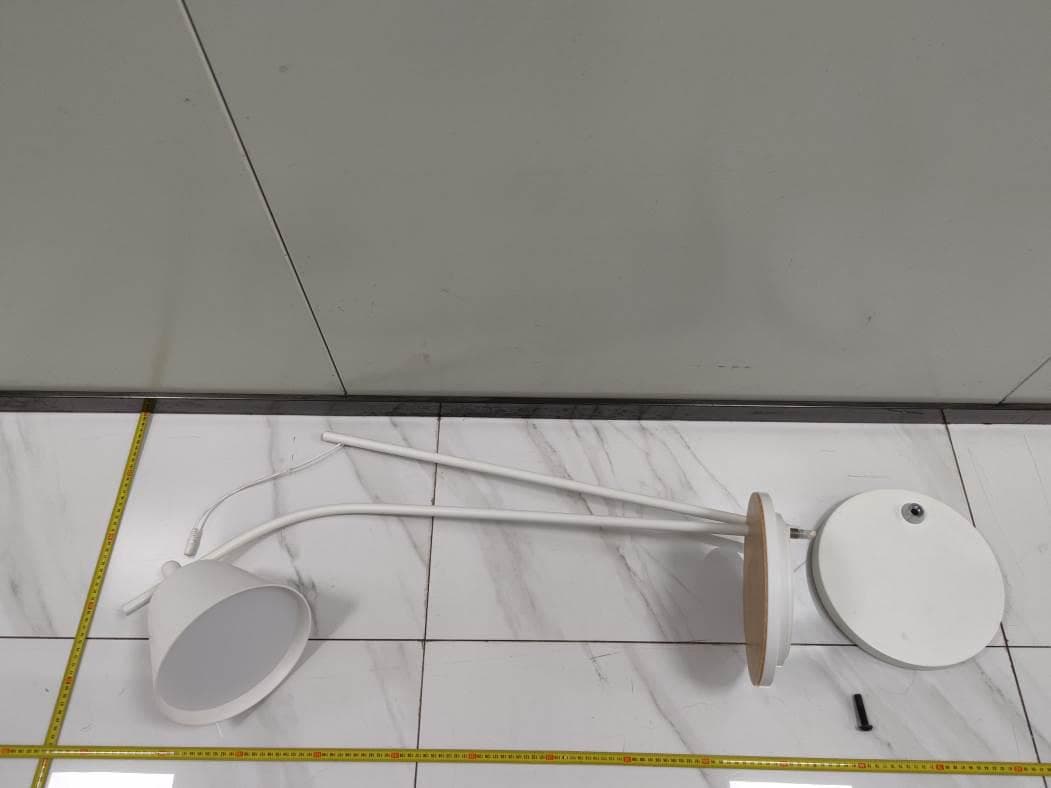 Floor Lamp with Wireless Charger - FCC ID 2AQRG-MK1 - Shenzhen Feihe Electronics Co., Ltd