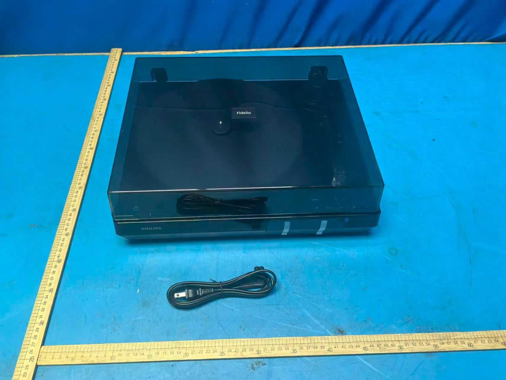 Turntable - FCC ID 2AR2STAFT1 - MMD Hong Kong Holding Limited