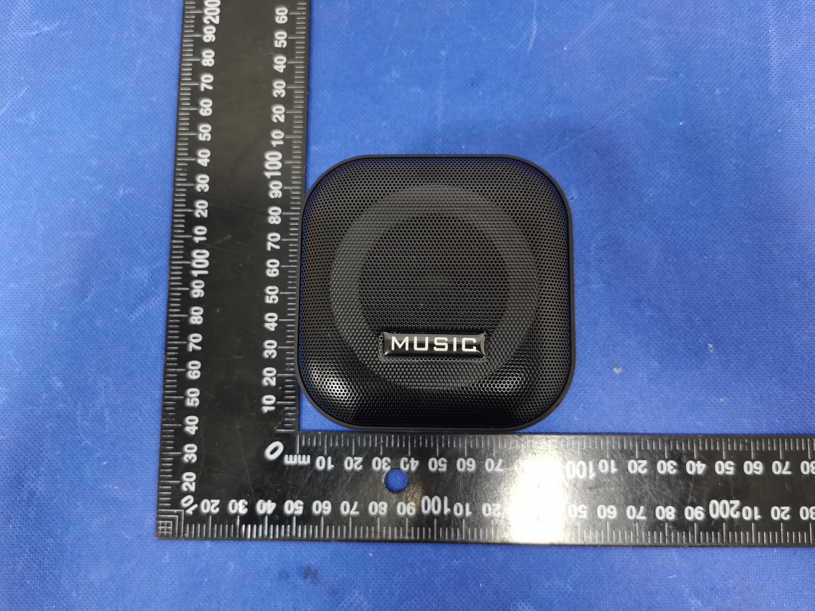MULTICOLOR LED WIRELESS SPEAKER - FCC ID 2ARZK-STG6943KB - XINVO INDUSTRIAL COMPANY LIMITED