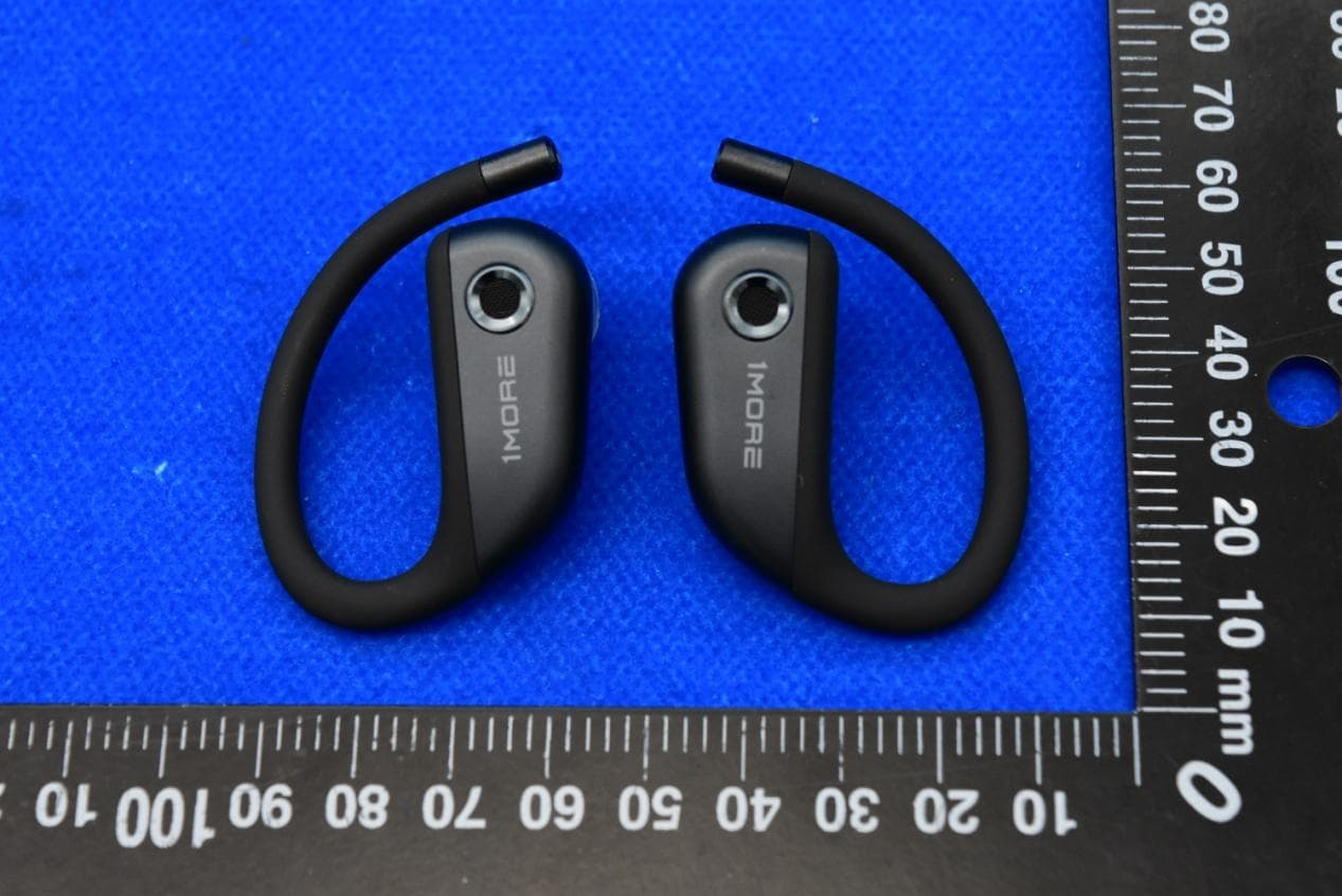 Wireless Earphones with Bluetooth - FCC ID 2ASDI-EF906 - Tiinlab Corporation