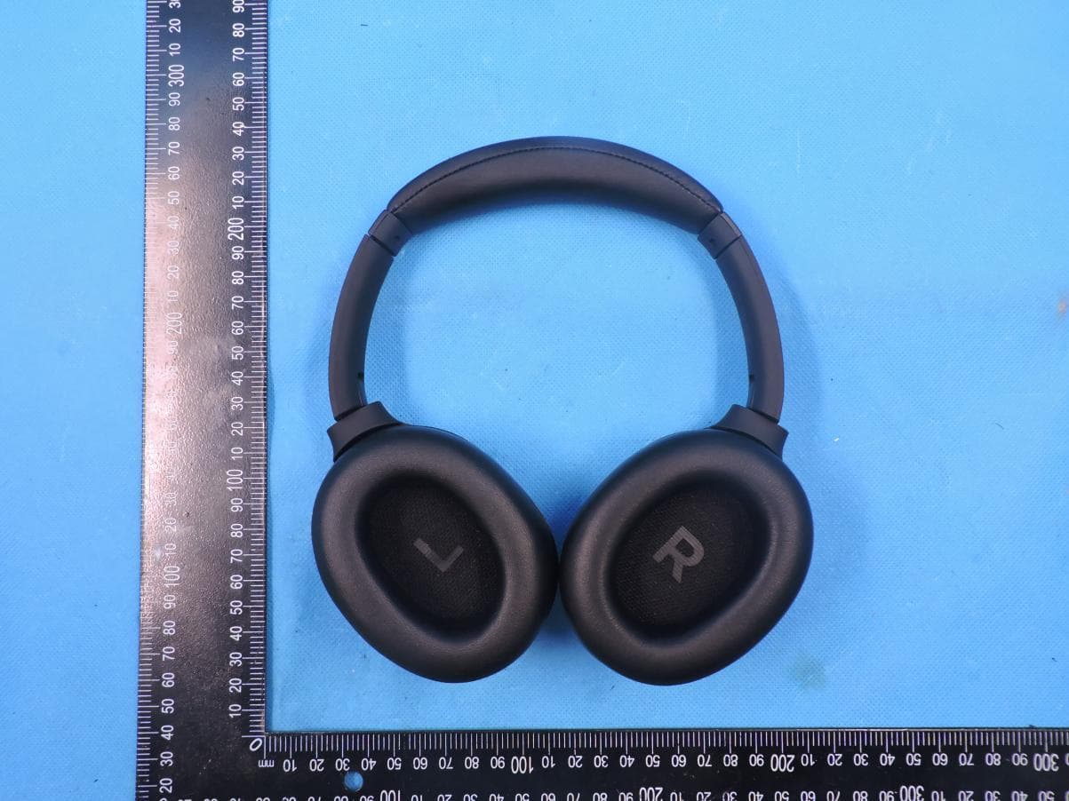 BT&NC Headphone - FCC ID 2ASG4-SAANCFS01 - Status Audio LLC