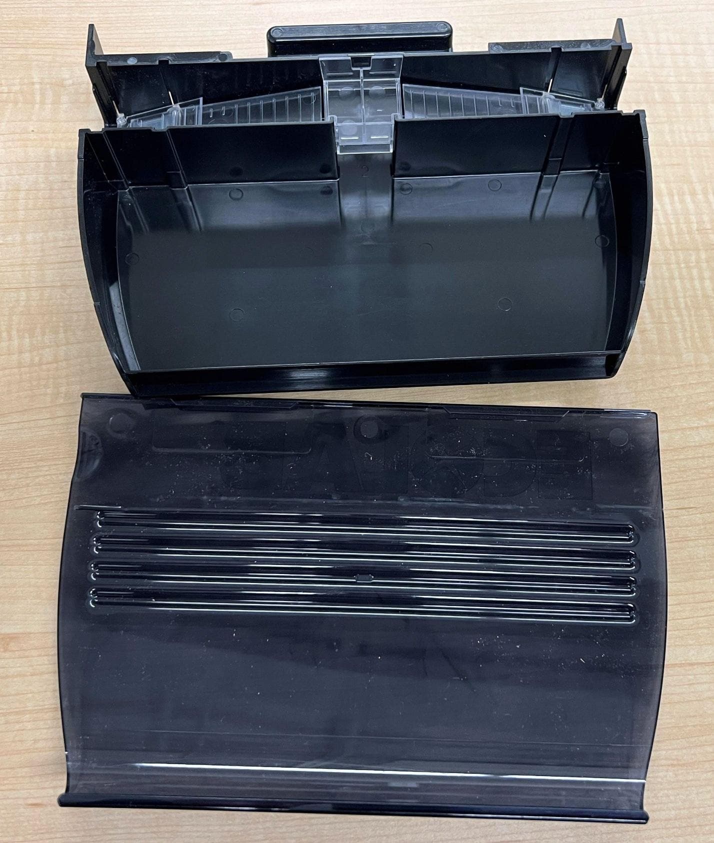 Family of bait and trap-style stations - FCC ID 2ASYW-B01004V2 - Smart Wave Technologies