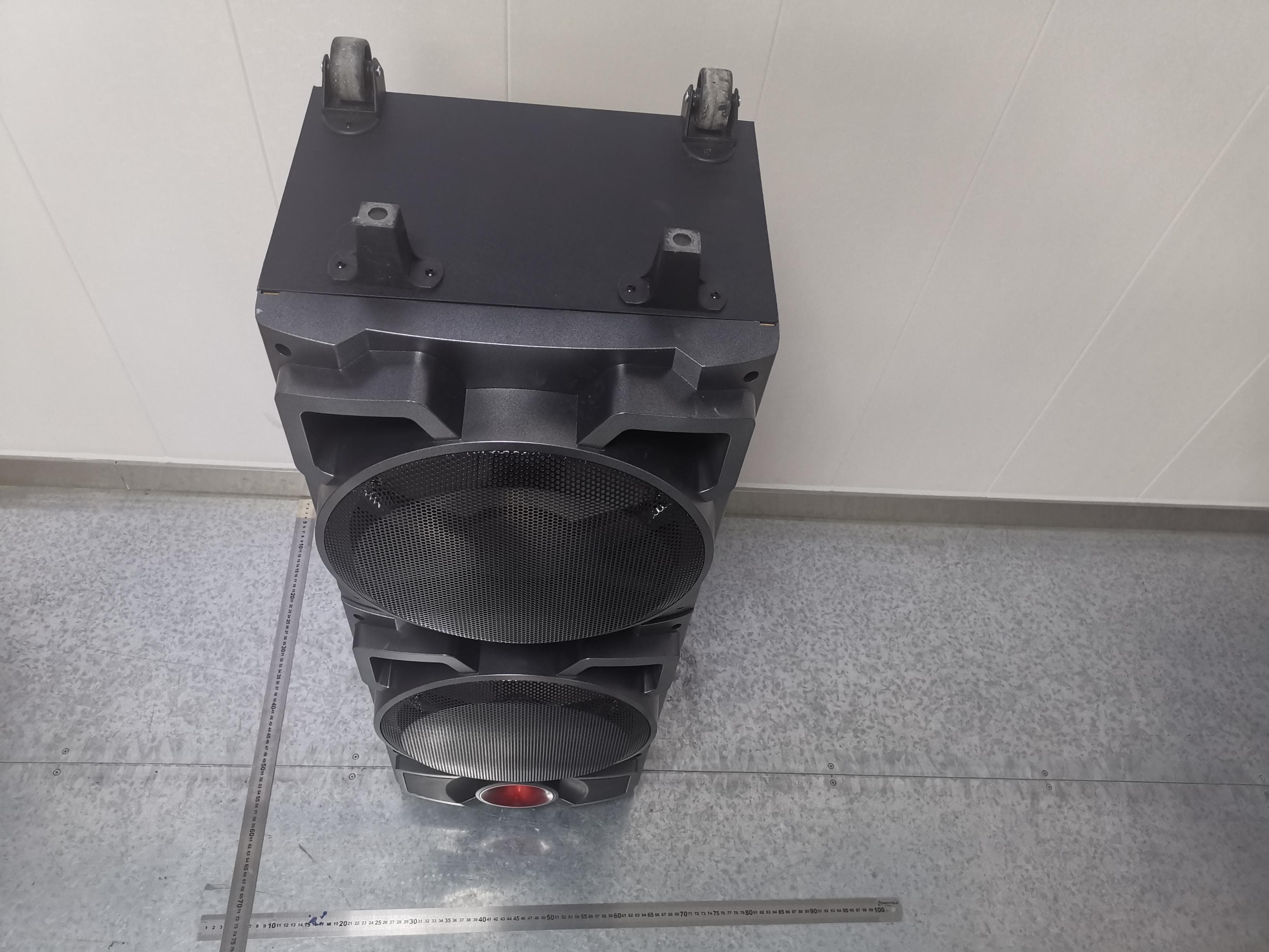 Bluetooth speaker - FCC ID 2ASZE-PT1255 - ONE SIX EIGHT (HK) CO., LIMITED