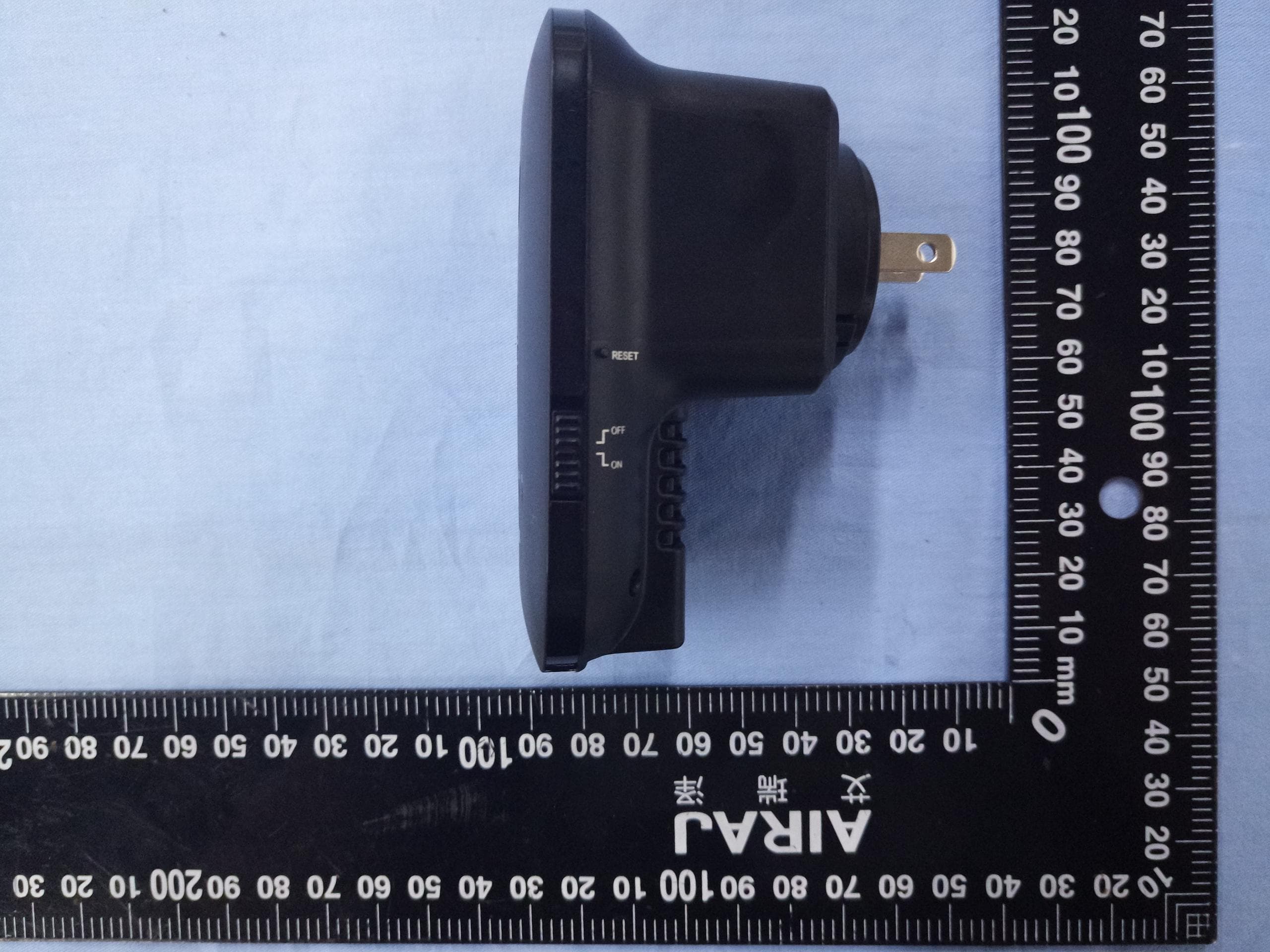 Dual-band Gigabit Wi-Fi extender - FCC ID 2AT9Z-EC3-750 - Nanjing Juplink Intelligent Technologies Co., Ltd.
