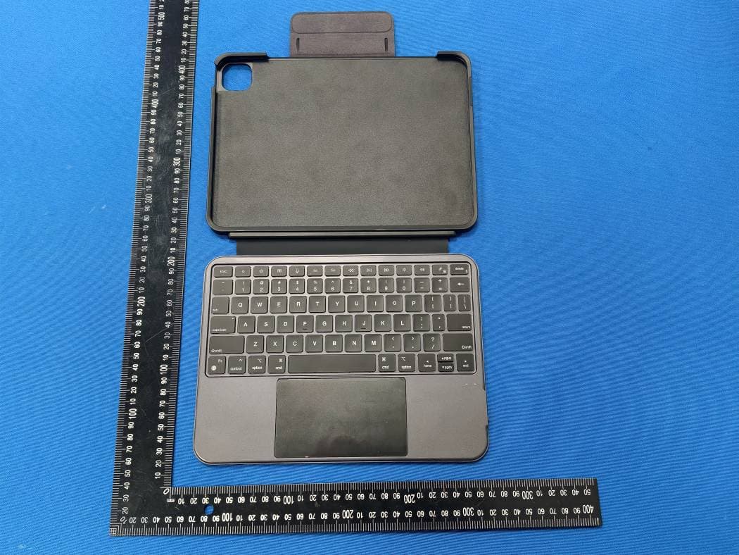 Keyboard Case - FCC ID 2ATDO-KB301 - SCALER TECHNOLOGY CO., LTD