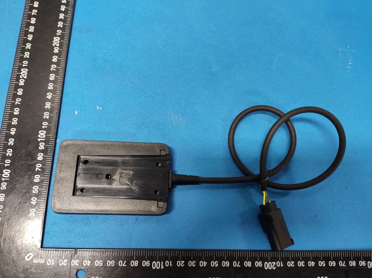 AES Multi frequency RFID Reader CAN Device - FCC ID 2ATGK-SA2-CAN-V3 - AES GmbH