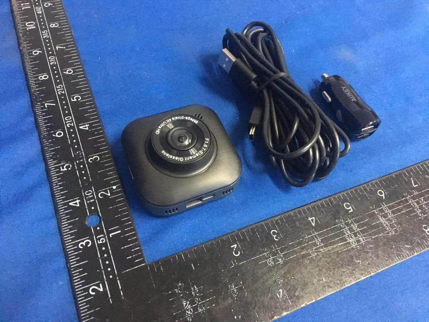 DASH CAM - FCC ID 2ATIH-DRS1 - Aukey Technology Co.,Ltd.