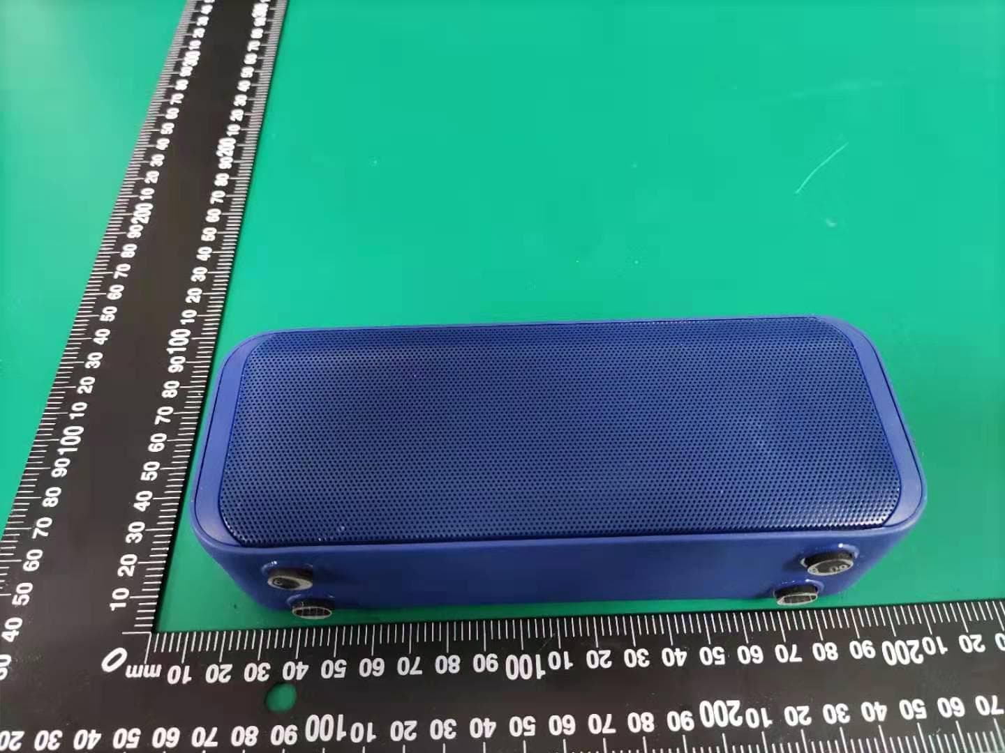 Bluetooth Speaker - FCC ID 2ATIH-SK-A2 - Aukey Technology Co.,Ltd.