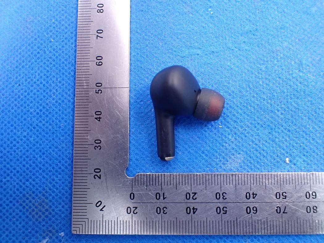 Bluetooth wireless earbuds - FCC ID 2ATIHEPT27 - Aukey Technology Co.,Ltd.