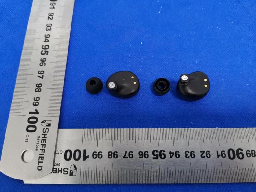 Bluetooth headset - FCC ID 2ATQ9-S8PLUS - Dongguan Gorsun Electronics Co.,Ltd