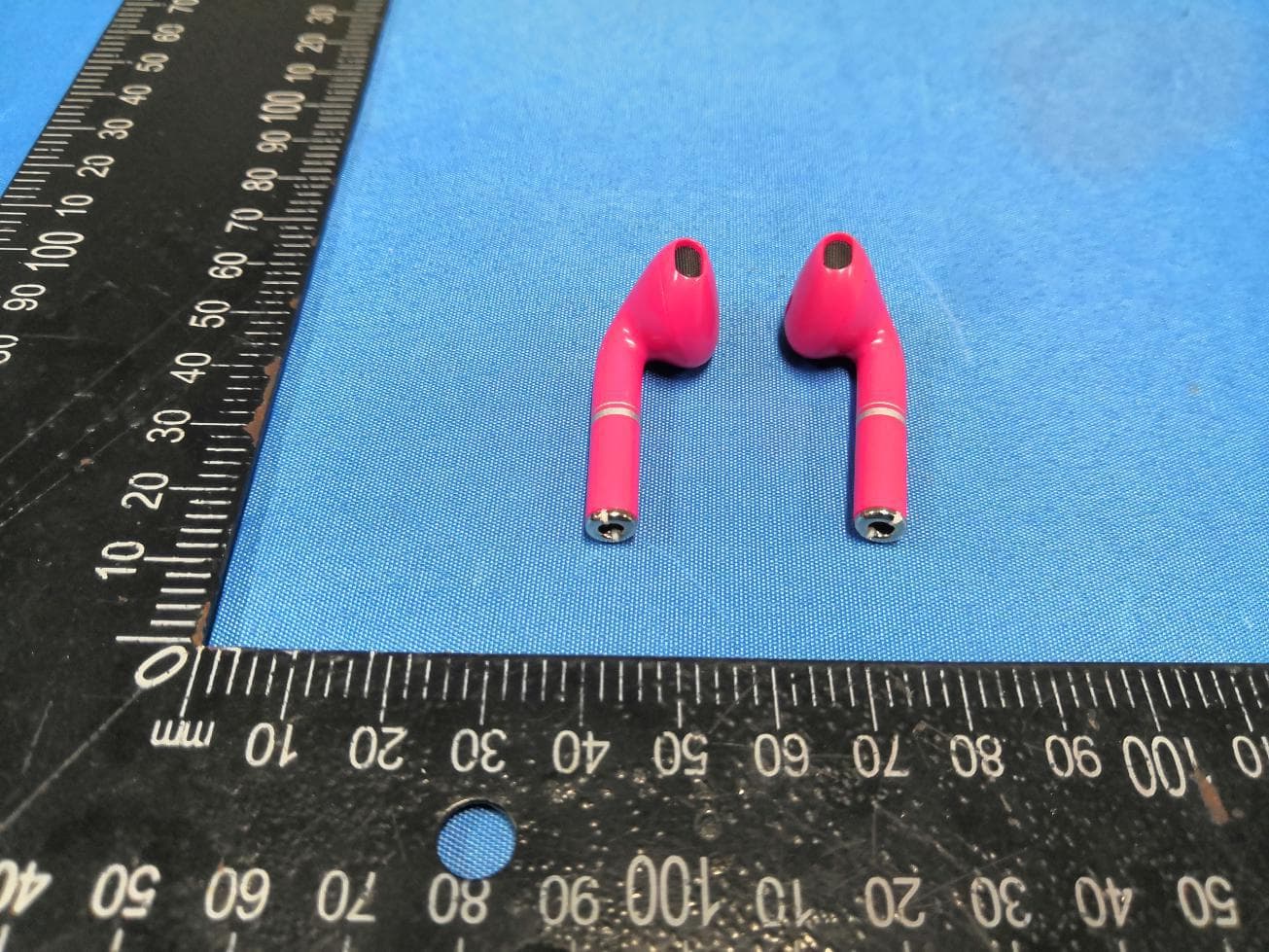 Headphones - FCC ID 2ATQI-HS - Wings Mobile Telecom SL