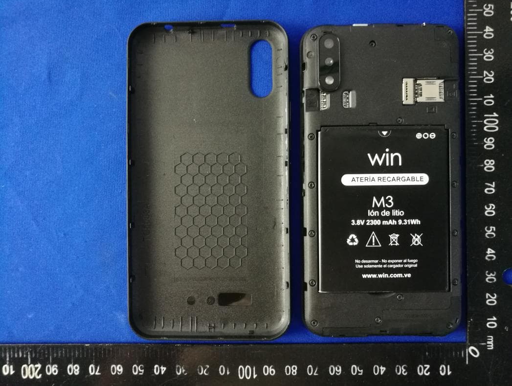 Smart phone - FCC ID 2ATS6M3 - Smartech,C.A..