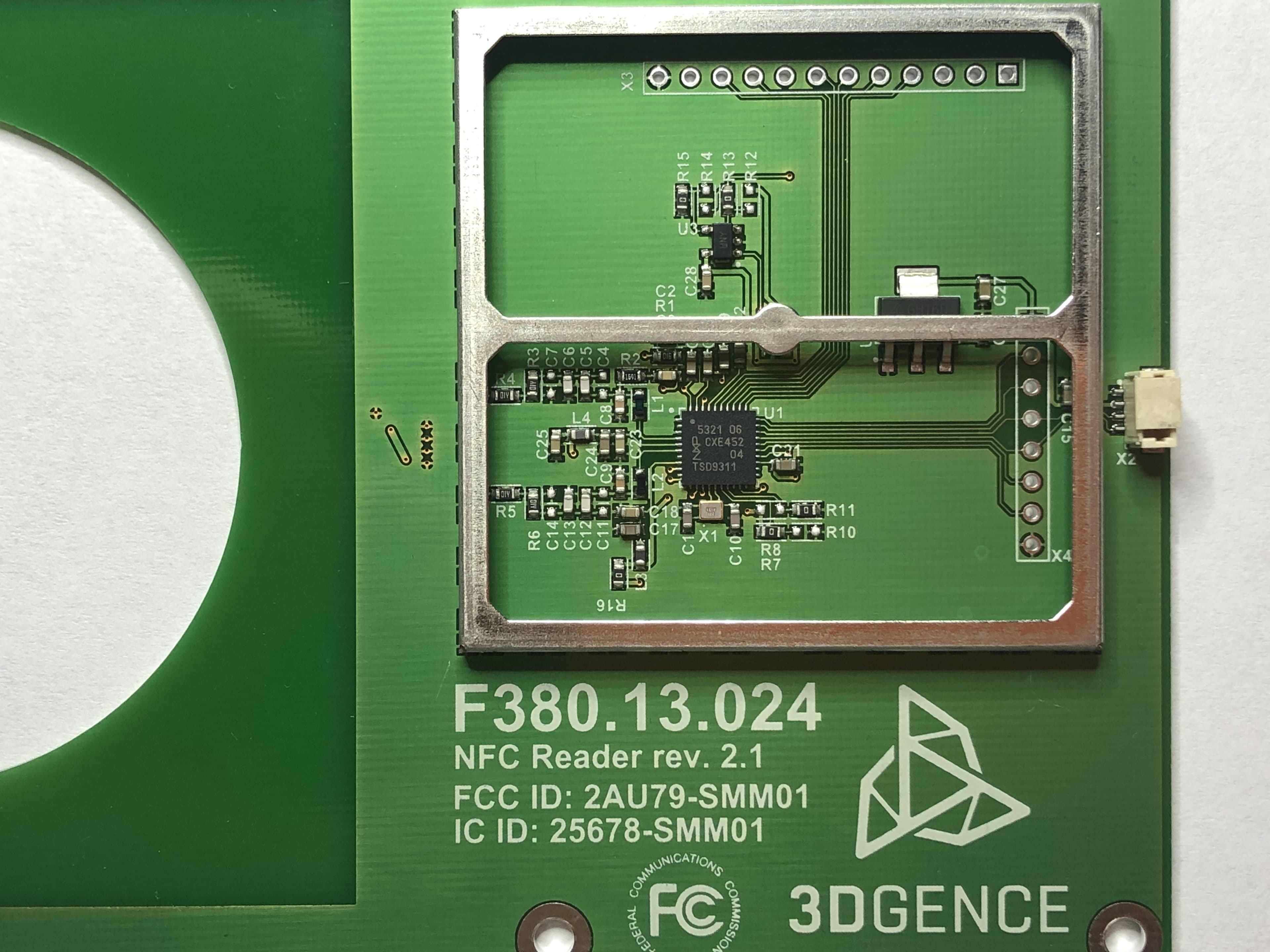 NFC Reader rev 2.1 - FCC ID 2AU79-SMM01 - 3DGence sp. z o.o.