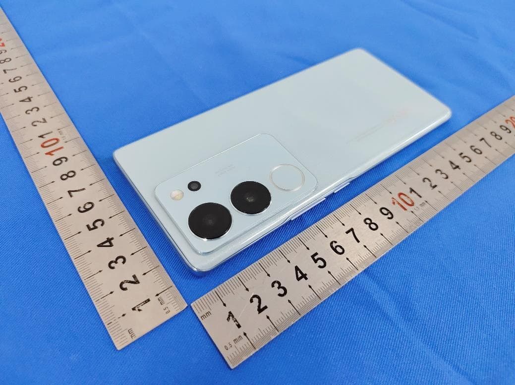Mobile Phone - FCC ID 2AUCY-V2250 - vivo Mobile Communication Co., Ltd.