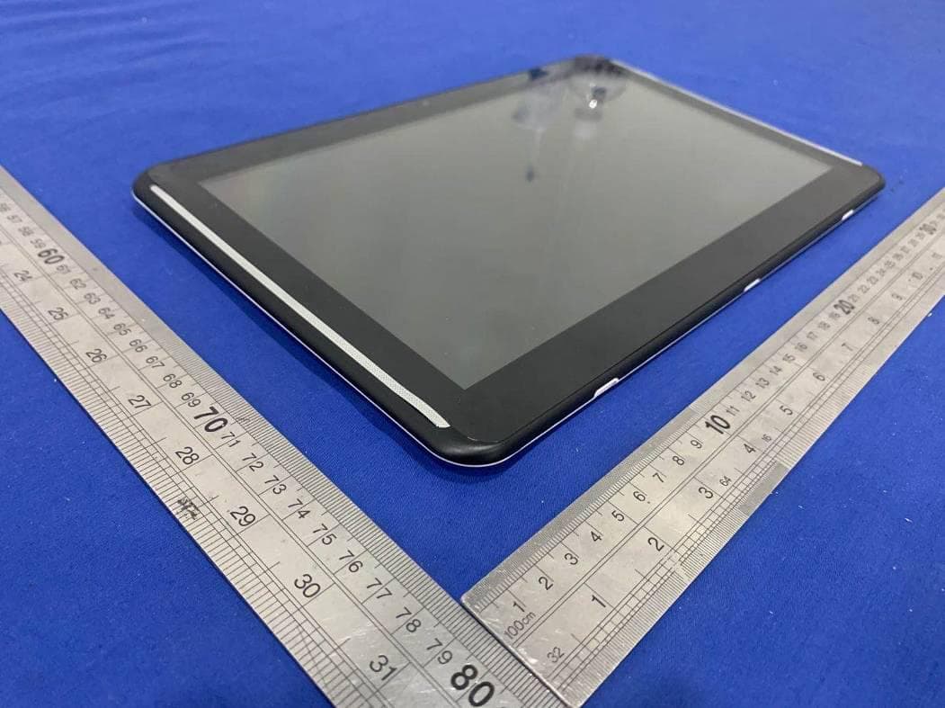 Tablet computer - FCC ID 2AUET-191813SRM - Badge Messenger, INC