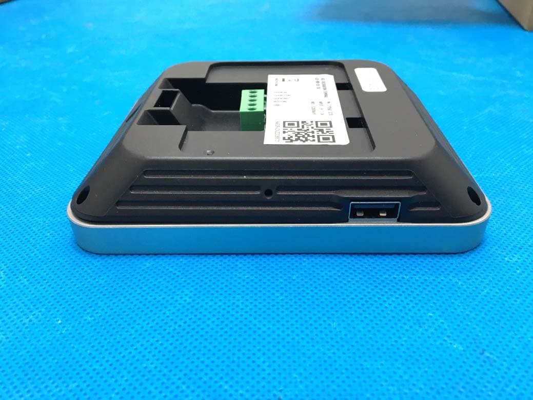 FACE RECOGNITION TERMINAL - FCC ID 2AUI4-K32-1901-OS - Universal Ubiquitous AI Co., Ltd.