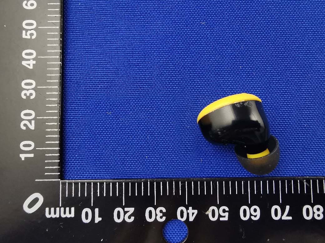 realme Buds Q - FCC ID 2AUYFRMA215-R - Realme Chongqing Mobile Telecommunications Corp., Ltd.