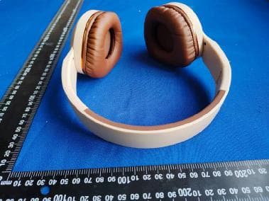 WIRELESS HEADPHONE - FCC ID 2AVCI-QYS-V7Q - HUIZHOU YESONG TECHNOLOGY CO.,LTD