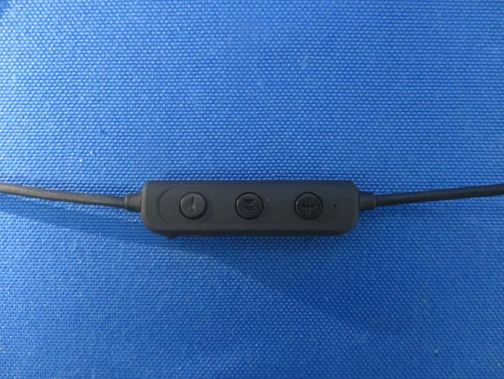 Monster Bluetooth Headphones - FCC ID 2AVD2-MH11905 - Shenzhen Monster Creative Technology Co., Ltd.