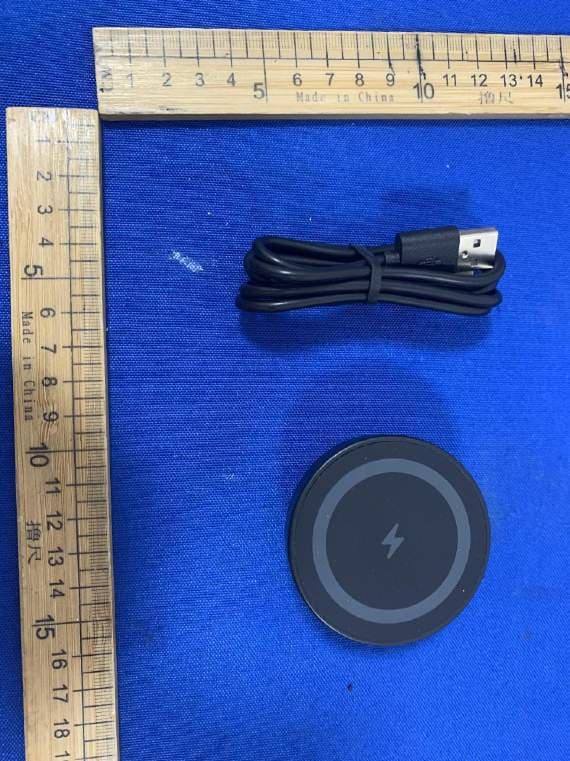 Cooling Magnetic Wireless Charger - FCC ID 2AVG9-TEC0X - Shenzhen Yostand Technology Co., Ltd.