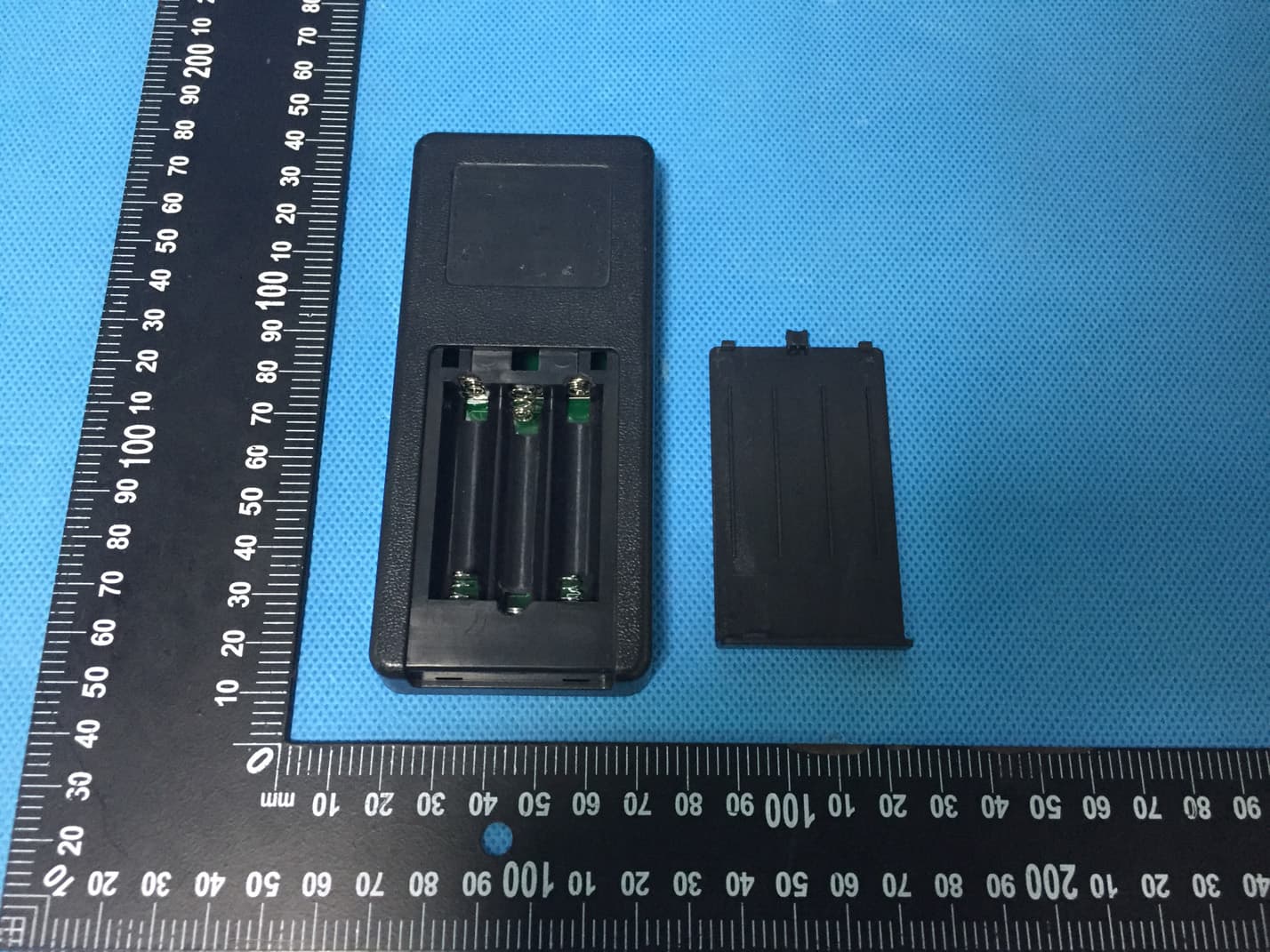 Remote control - FCC ID 2AVGL-A-500R1 - RUN GUANG ELECTRONIC APPLIANCES CORPORATION